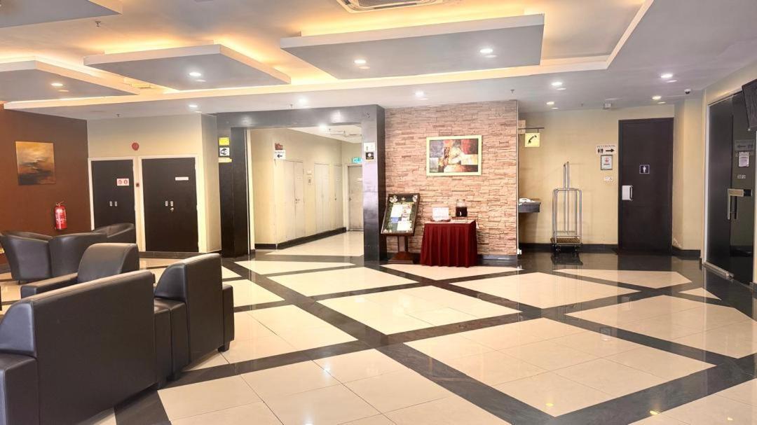 Hotel Seri Malaysia Kepala Batas Exterior foto